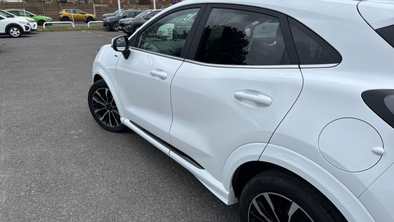 Ford Puma 1.0 EcoBoost Hybrid mHEV ST-Line Vignale 5dr Petrol Hatchback